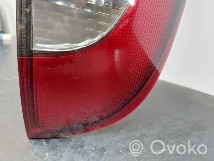 Opel Corsa C Lampy tylnej klapy bagażnika 