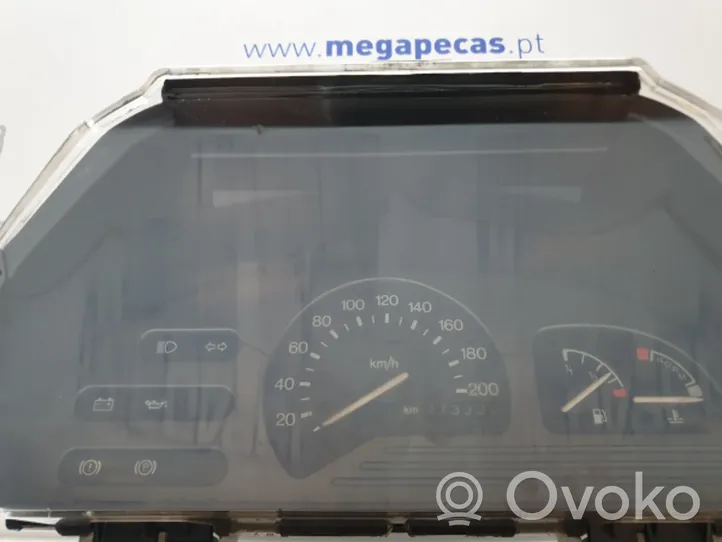 Peugeot 504 Geschwindigkeitsmesser Cockpit 