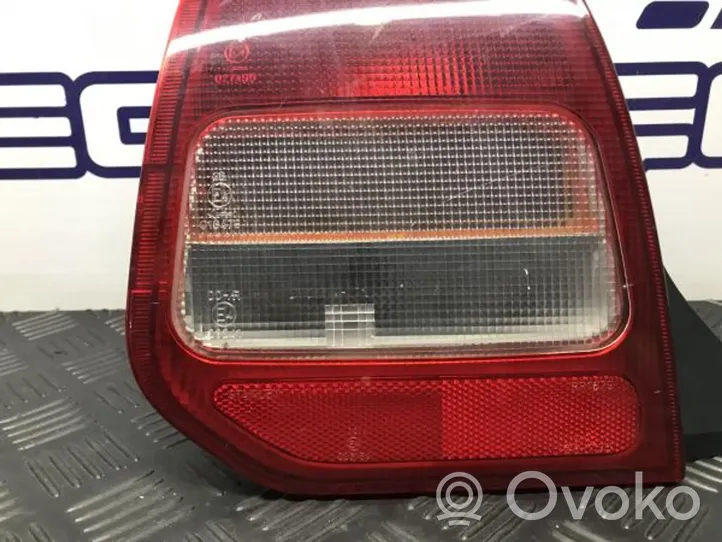 Mitsubishi Colt Lampy tylnej klapy bagażnika 