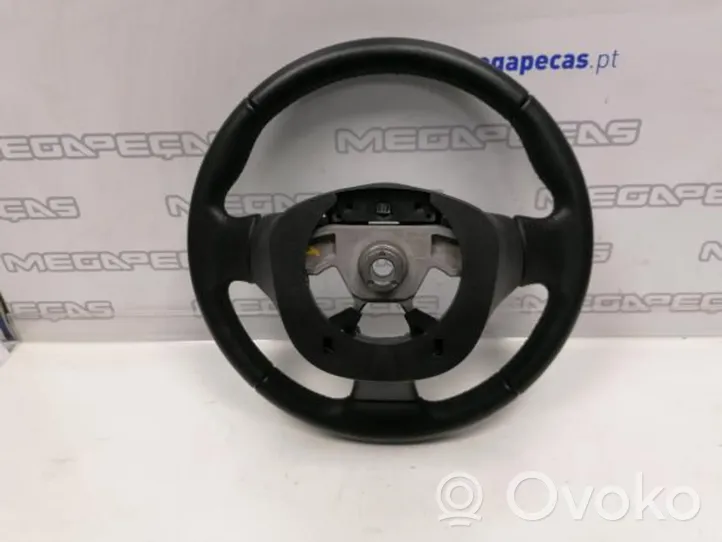 Nissan Juke I F15 Volant 