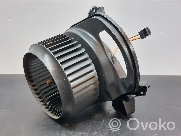 Mercedes-Benz A W176 Ventola riscaldamento/ventilatore abitacolo 