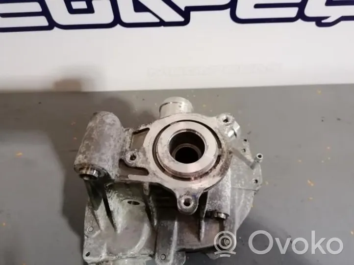 Mercedes-Benz A W176 Pompe à eau de liquide de refroidissement 