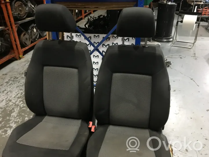 Volkswagen Polo V 6R Garnitures, kit cartes de siège intérieur avec porte 