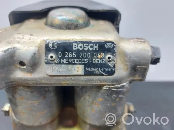 Mercedes-Benz 190 W201 ABS Blokas 