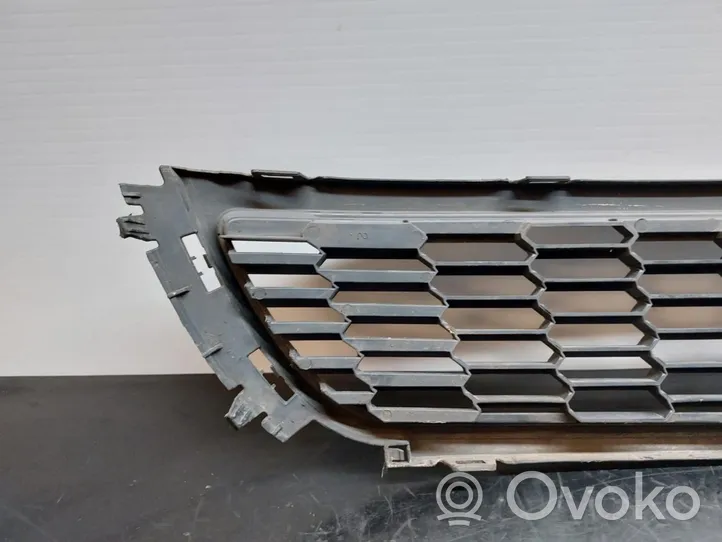 Volkswagen Polo V 6R Atrapa chłodnicy / Grill 