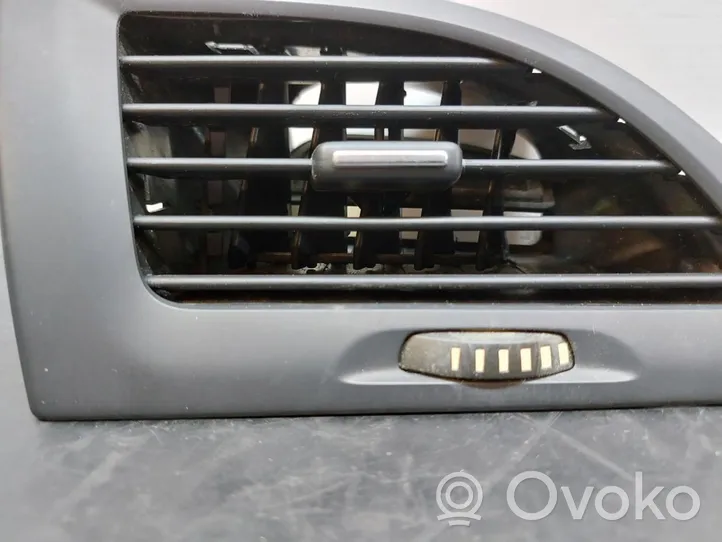 Renault Megane III Grille de calandre avant 