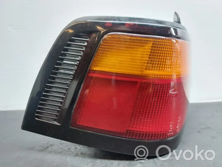 Honda Concerto Lampy tylnej klapy bagażnika 