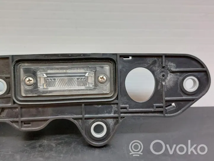 Volkswagen Touran I Lampa oświetlenia tylnej tablicy rejestracyjnej 