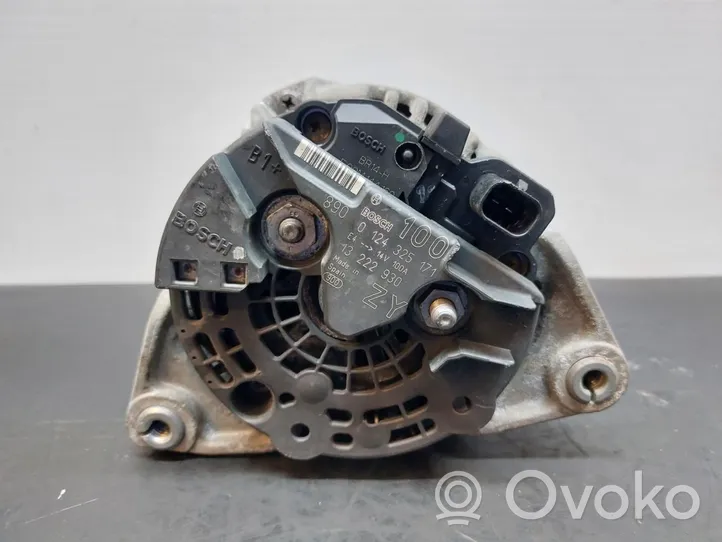 Opel Astra H Alternator 