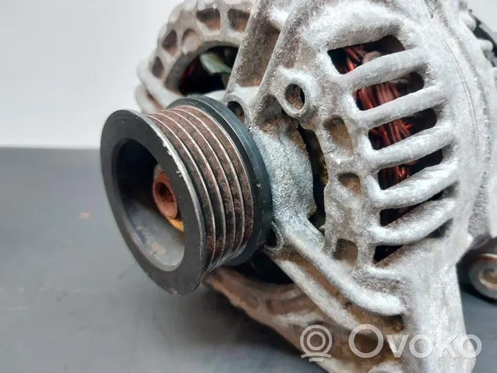 Opel Astra H Alternator 