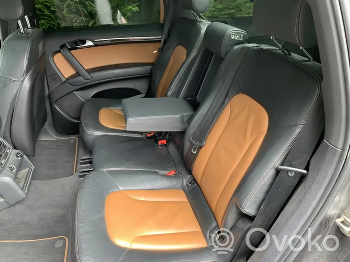 Audi Q7 4L Seat and door cards trim set 