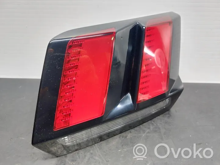 Peugeot 3008 II Tailgate rear/tail lights 