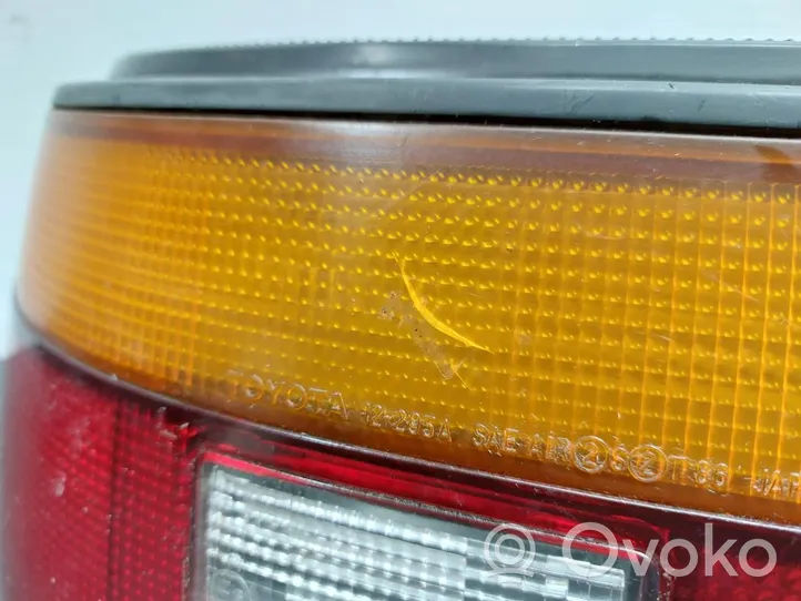 Toyota Corolla E90 Rückleuchte Heckleuchte innen 