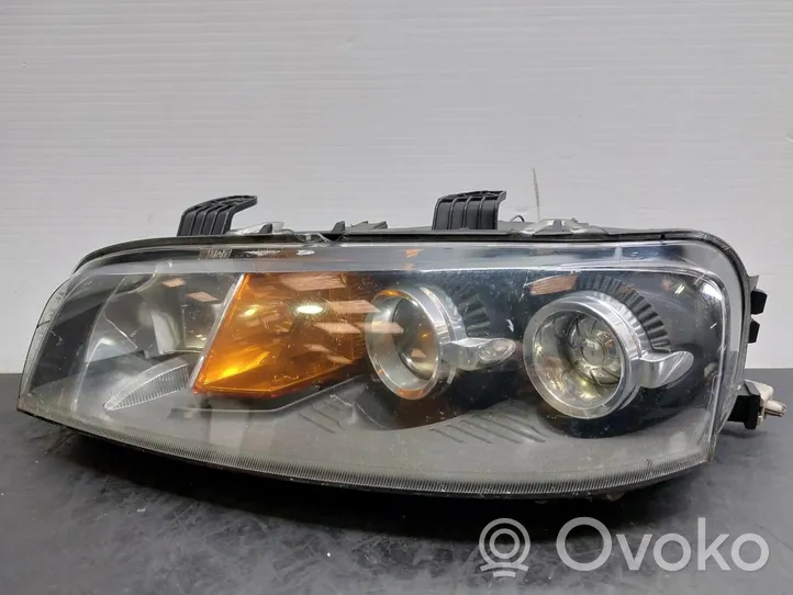 Fiat Punto (188) Lampa przednia 