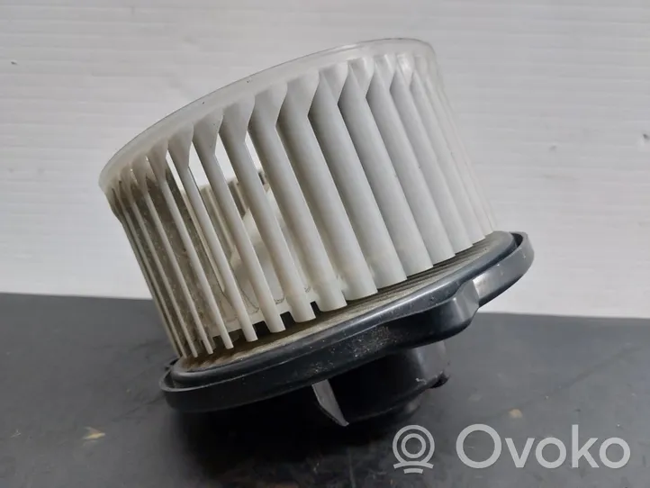 Toyota Land Cruiser (LJ79) Ventola riscaldamento/ventilatore abitacolo 