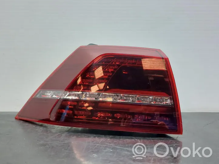 Volkswagen Golf VII Tailgate rear/tail lights 