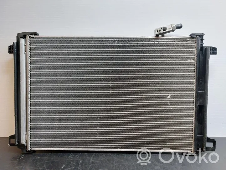 Mercedes-Benz CLK C207 A207 Radiateur condenseur de climatisation 