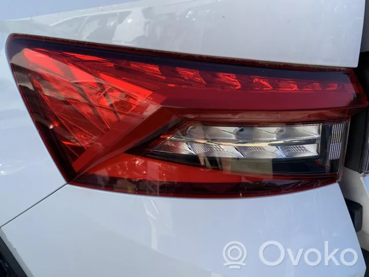 Skoda Kodiaq Luces portón trasero/de freno 