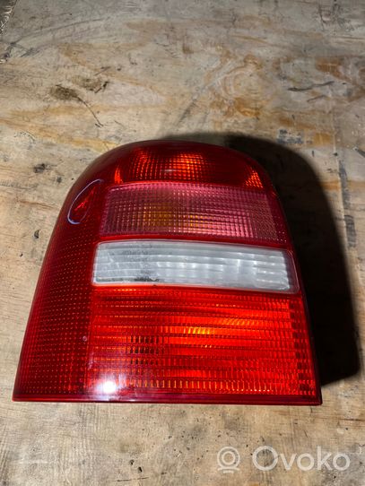 Audi A4 S4 B5 8D Luci posteriori 8d9945085d