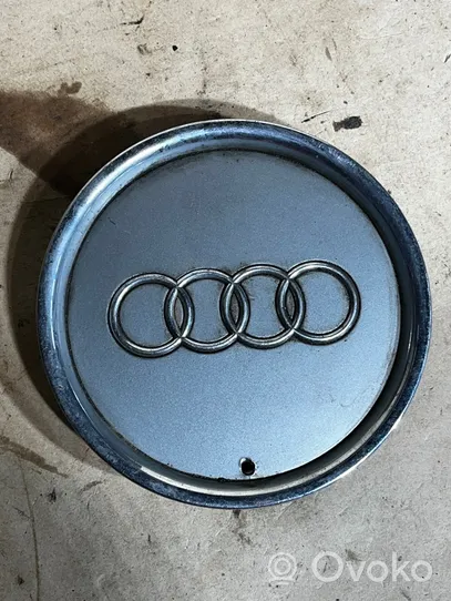 Audi A3 S3 8L Borchia ruota originale 8E0601165A