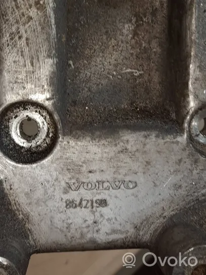 Volvo XC90 Łapa / Mocowanie silnika 8642196