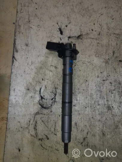 Volkswagen PASSAT B6 Injecteur de carburant 03L130277