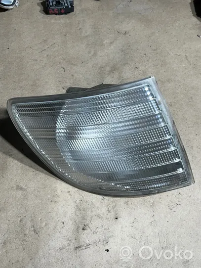 Mercedes-Benz Vito Viano W638 Indicatore di direzione anteriore 67629841