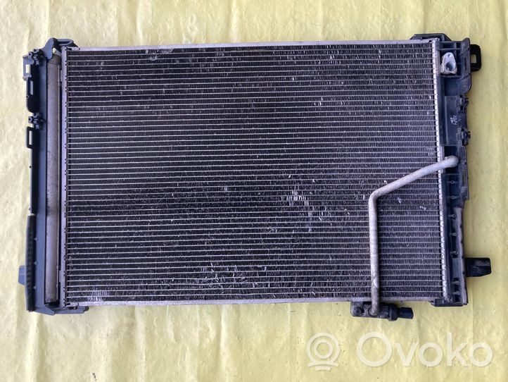 Mercedes-Benz C AMG W204 Radiateur condenseur de climatisation A2045000154