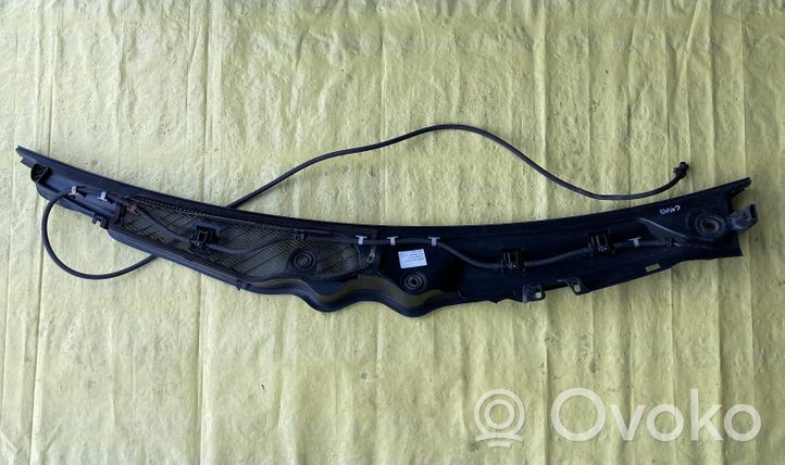 Mercedes-Benz C AMG W204 Rivestimento del tergicristallo A2048301813