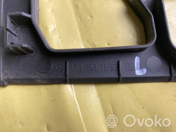 Mercedes-Benz A W169 Altro elemento di rivestimento bagagliaio/baule A1696930133