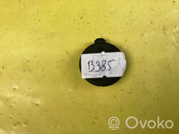 Mercedes-Benz B W245 Tappo/coprigancio di traino paraurti posteriore 1688851181