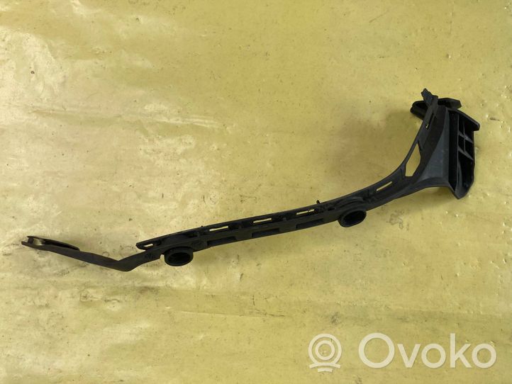 Mercedes-Benz B W245 Staffa angolare del supporto di montaggio del paraurti A1698851321