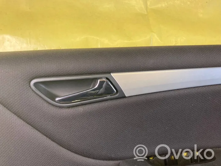 Mercedes-Benz B W245 Garniture panneau de porte arrière T245445008