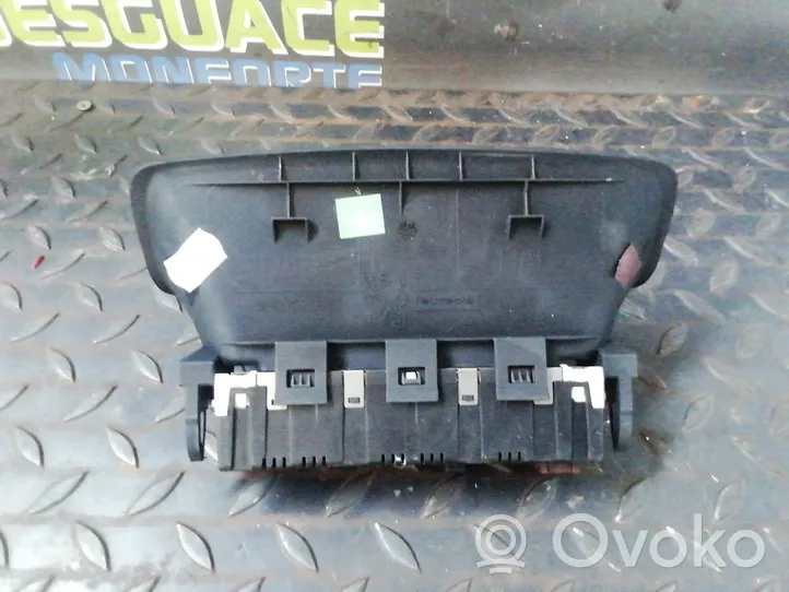 Peugeot 308 Schermo del visore a sovrimpressione 96646442