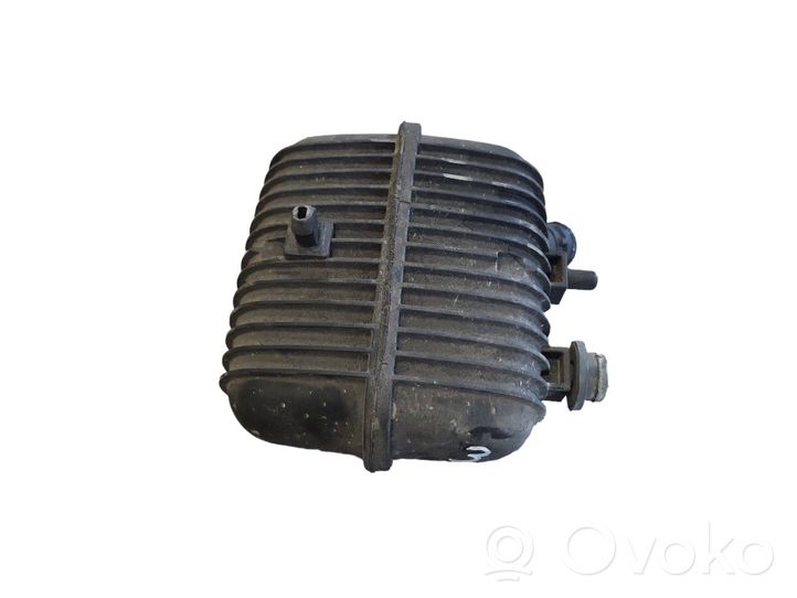 Audi A4 S4 B7 8E 8H Serbatoio del vuoto 8E0129955