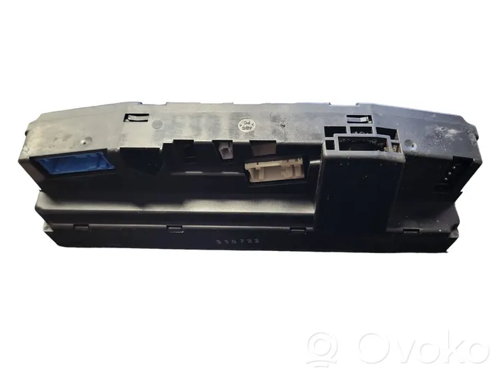 BMW 7 E38 Climate control unit 64118372497