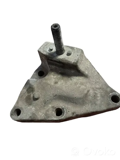 Ford Galaxy Engine mounting bracket 7M125