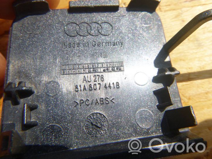 Audi Q2 - Galinis tempimo kilpos dangtelis 81A807441B