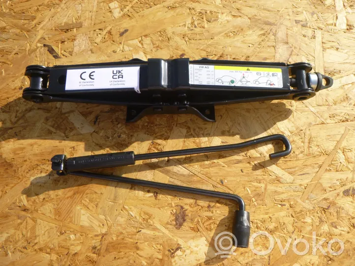 Volkswagen Polo VI AW Cric di sollevamento 2Q0011031E