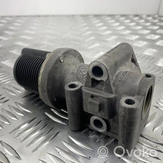 Opel Signum EGR valve 55215031