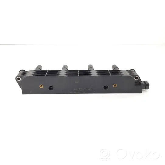 Opel Meriva A Bobine d'allumage haute tension 10491670