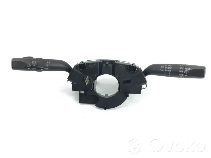 Mazda 2 Commodo de clignotant 3M7113N064BC