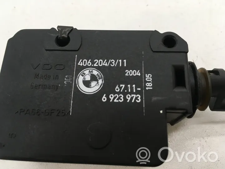 BMW 3 E46 Fuel tank cap lock motor 6923973