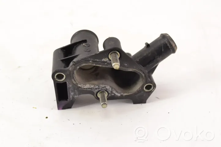 Ford Focus Boîtier de thermostat C89WA