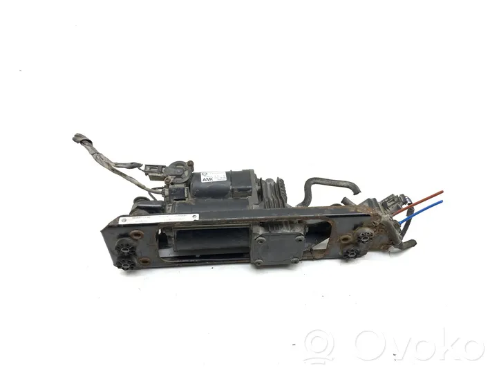 BMW 5 E60 E61 Ilmajousituksen kompressoripumppu 6777827