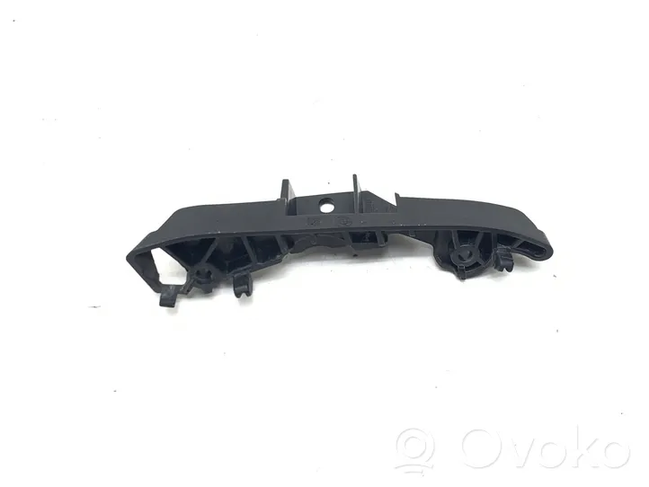 BMW 5 G30 G31 Staffa di rinforzo montaggio del paraurti anteriore 7385349