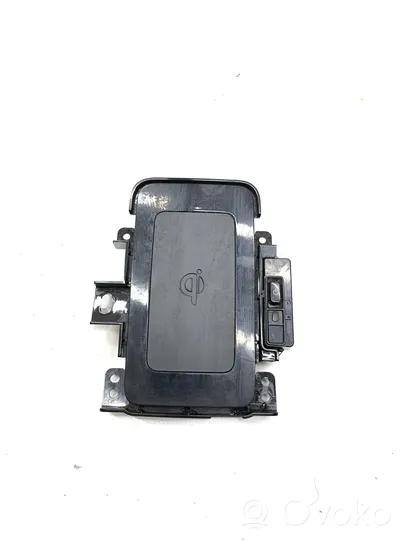 Toyota Prius (XW50) Wireless charging module 861C047010C0