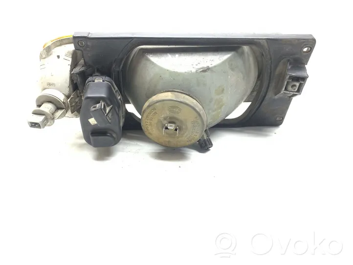 Volkswagen Polo II 86C 2F Phare frontale 9GH11696601