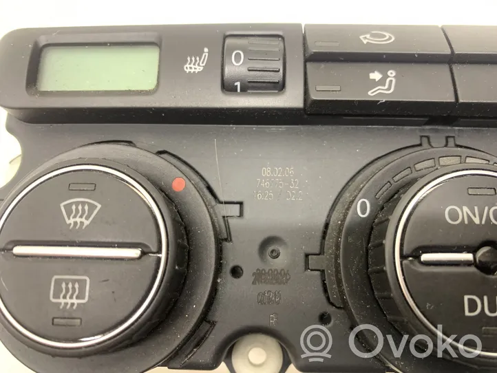 Volkswagen PASSAT B6 Interrupteur ventilateur 74677532