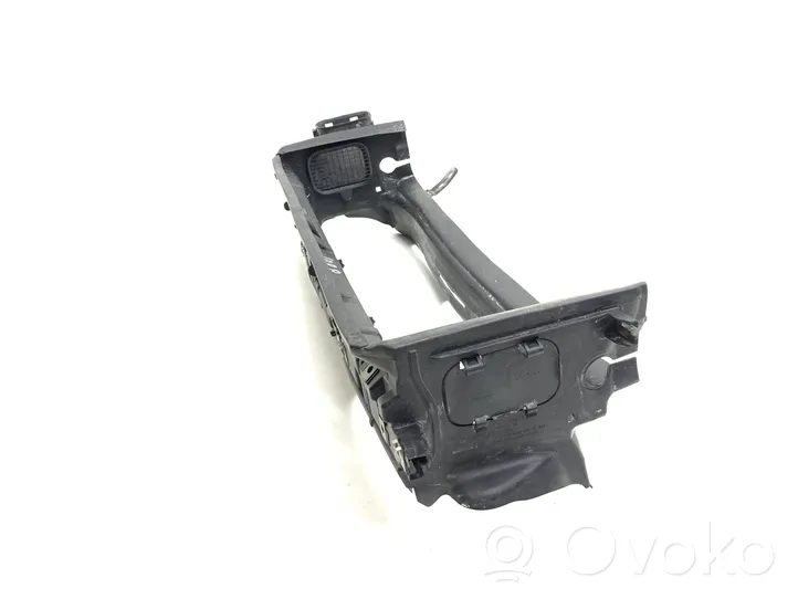 BMW 4 F32 F33 Prowadnica powietrza intercoolera 51747290610